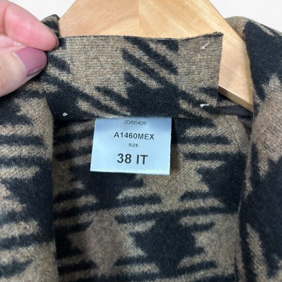 Harris Wharf London Houndstooth Plaid Blanket Coat with Belt - Picture 7 of 14